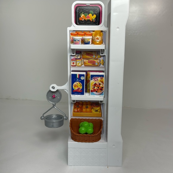 Barbie Supermarket Playset - Picture 4 of 11